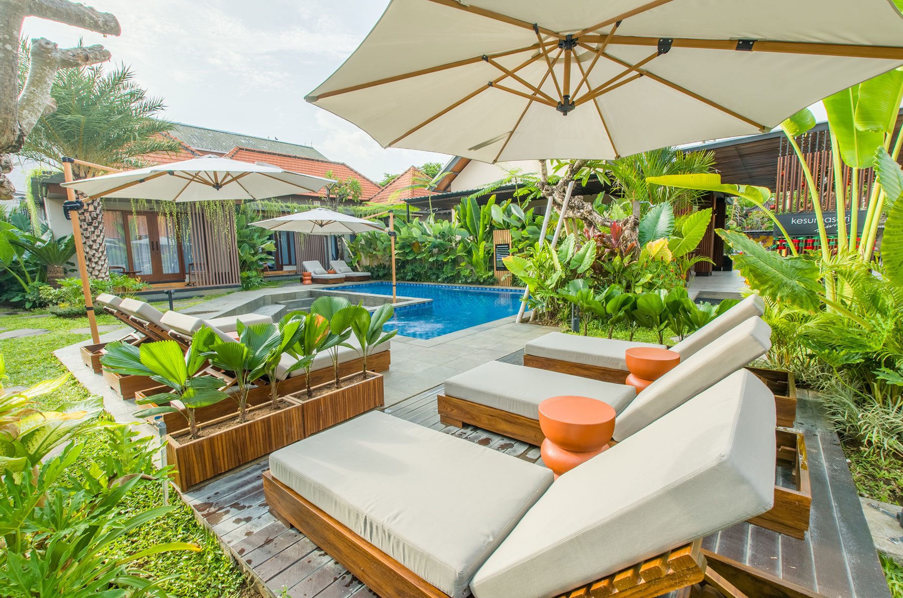 Special rates available for long-term stays. Perfect for business or leisure travelers